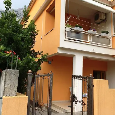 House Aria Apartman