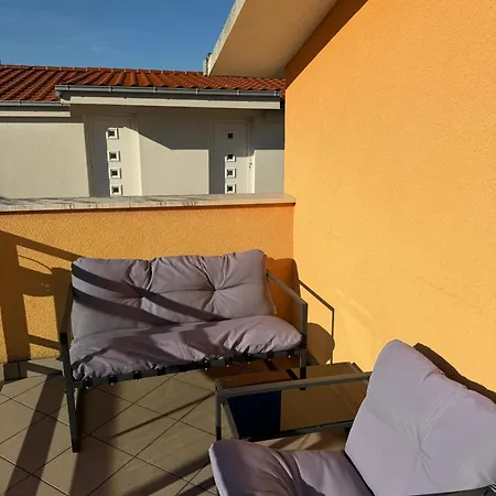 House Aria Apartman